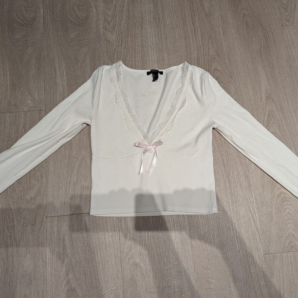 Forever 21 Cream Lace Trim Blouse with Pink Bow - Picture 1 of 2